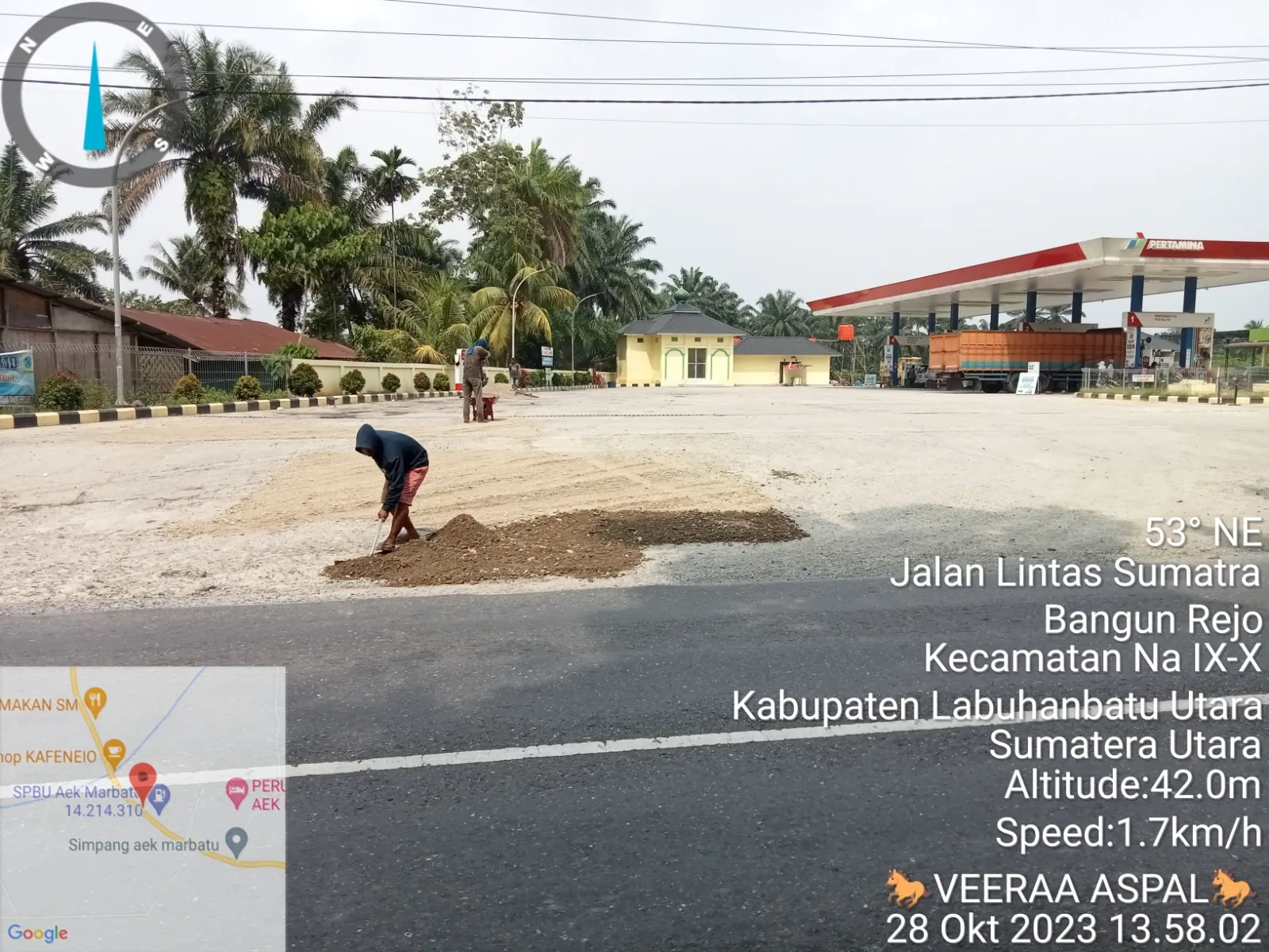 Dokumentasi pekerjaan pengaspalan proyek 8
