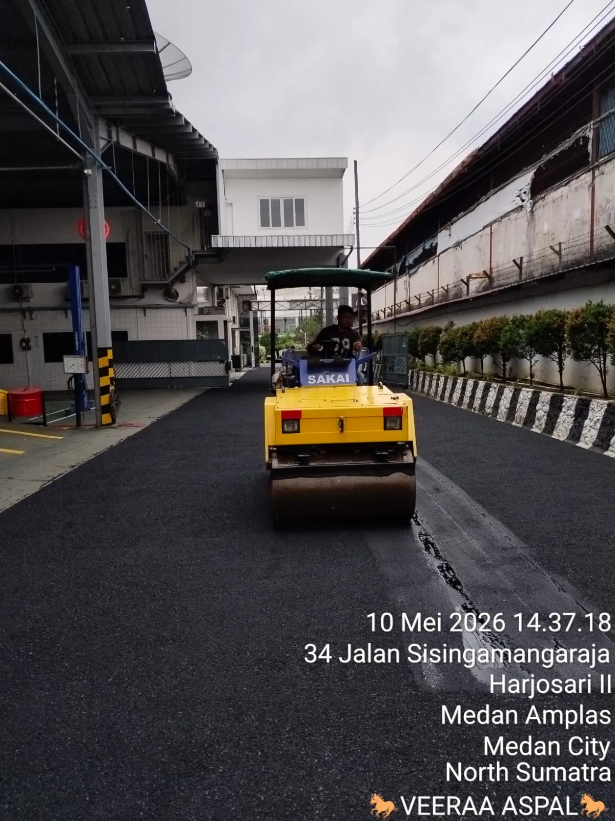 Dokumentasi pekerjaan pengaspalan proyek 9