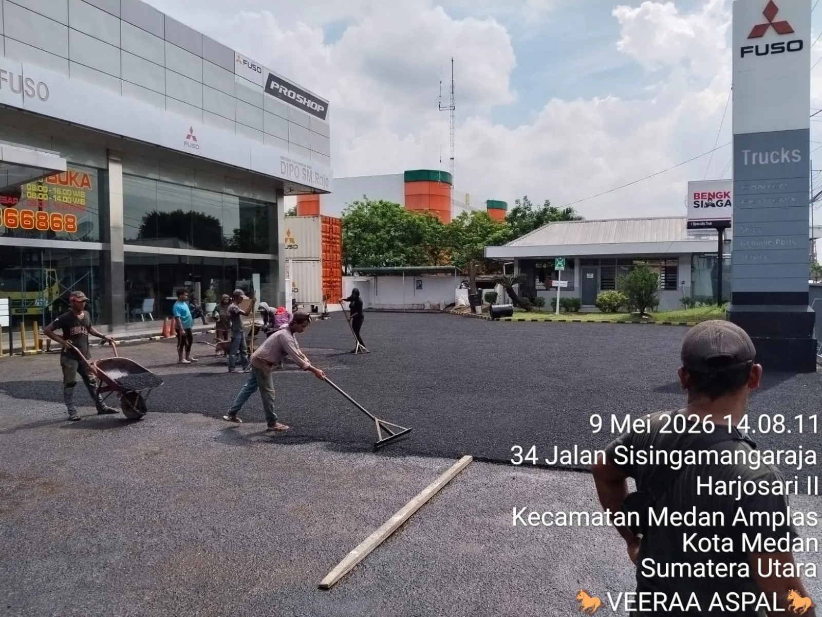 Dokumentasi pekerjaan pengaspalan proyek 18
