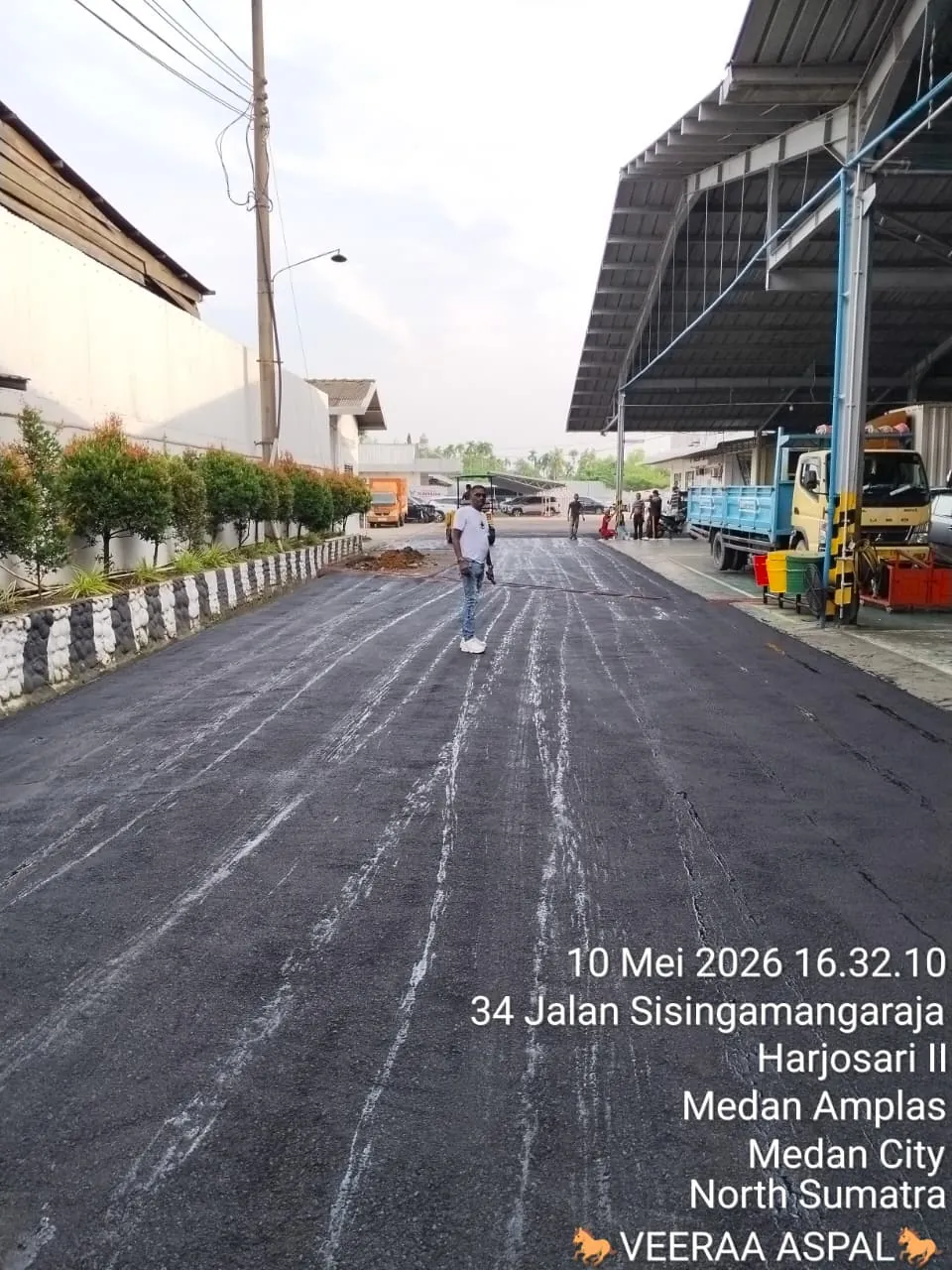 Dokumentasi pekerjaan pengaspalan proyek 22