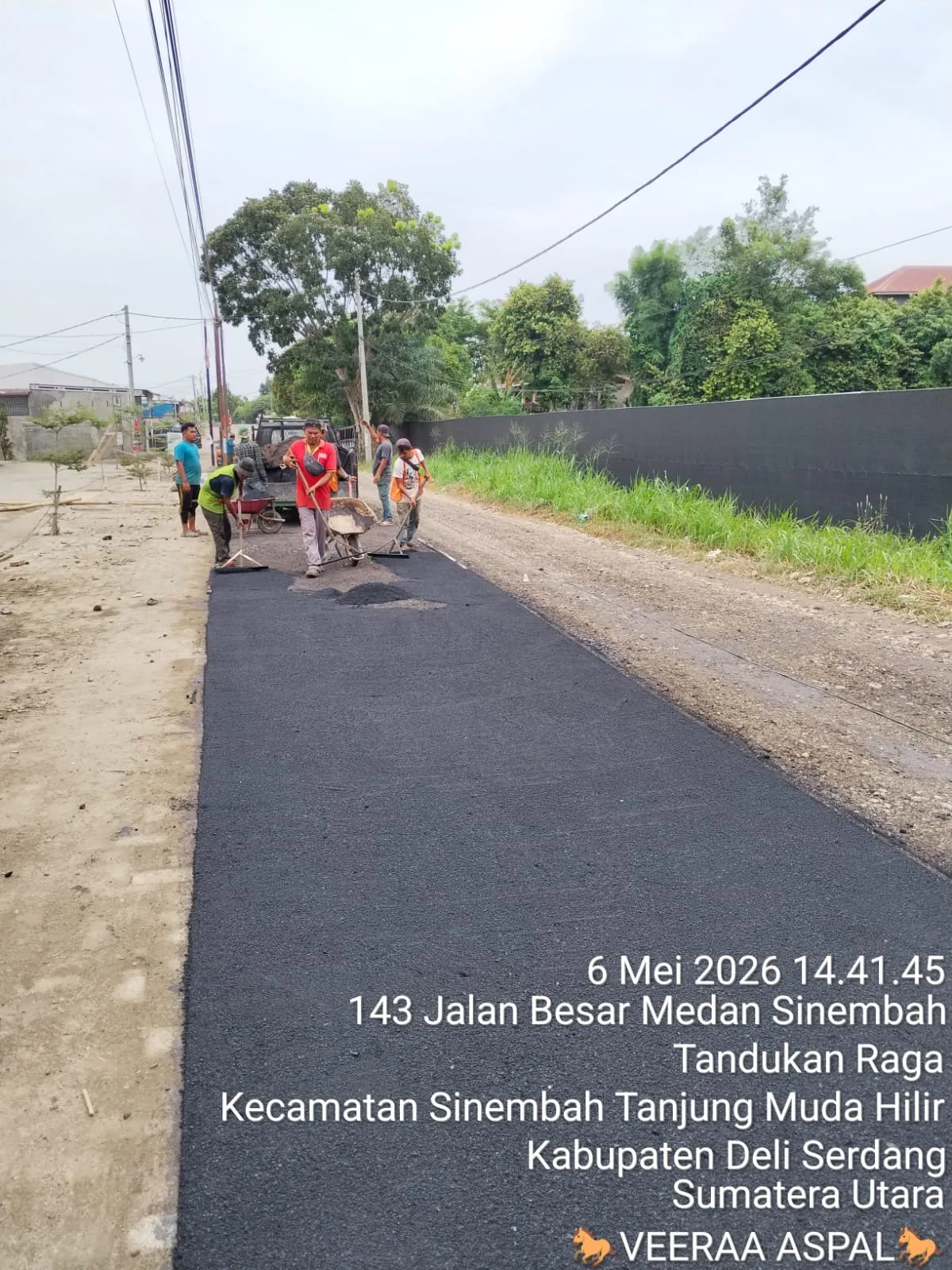 Dokumentasi pekerjaan pengaspalan proyek 34