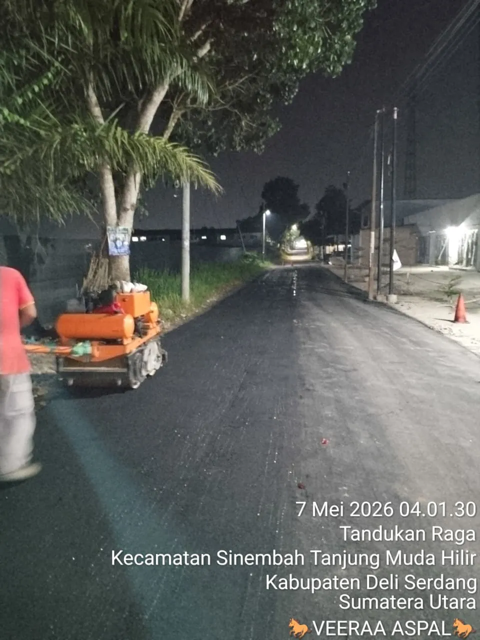 Dokumentasi pekerjaan pengaspalan proyek 37