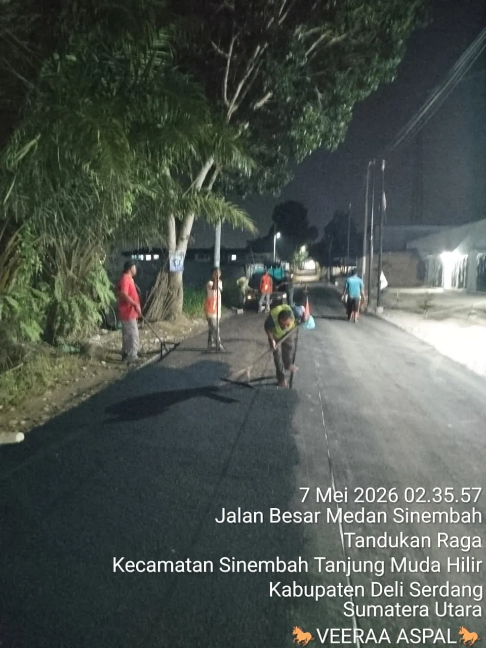Dokumentasi pekerjaan pengaspalan proyek 39