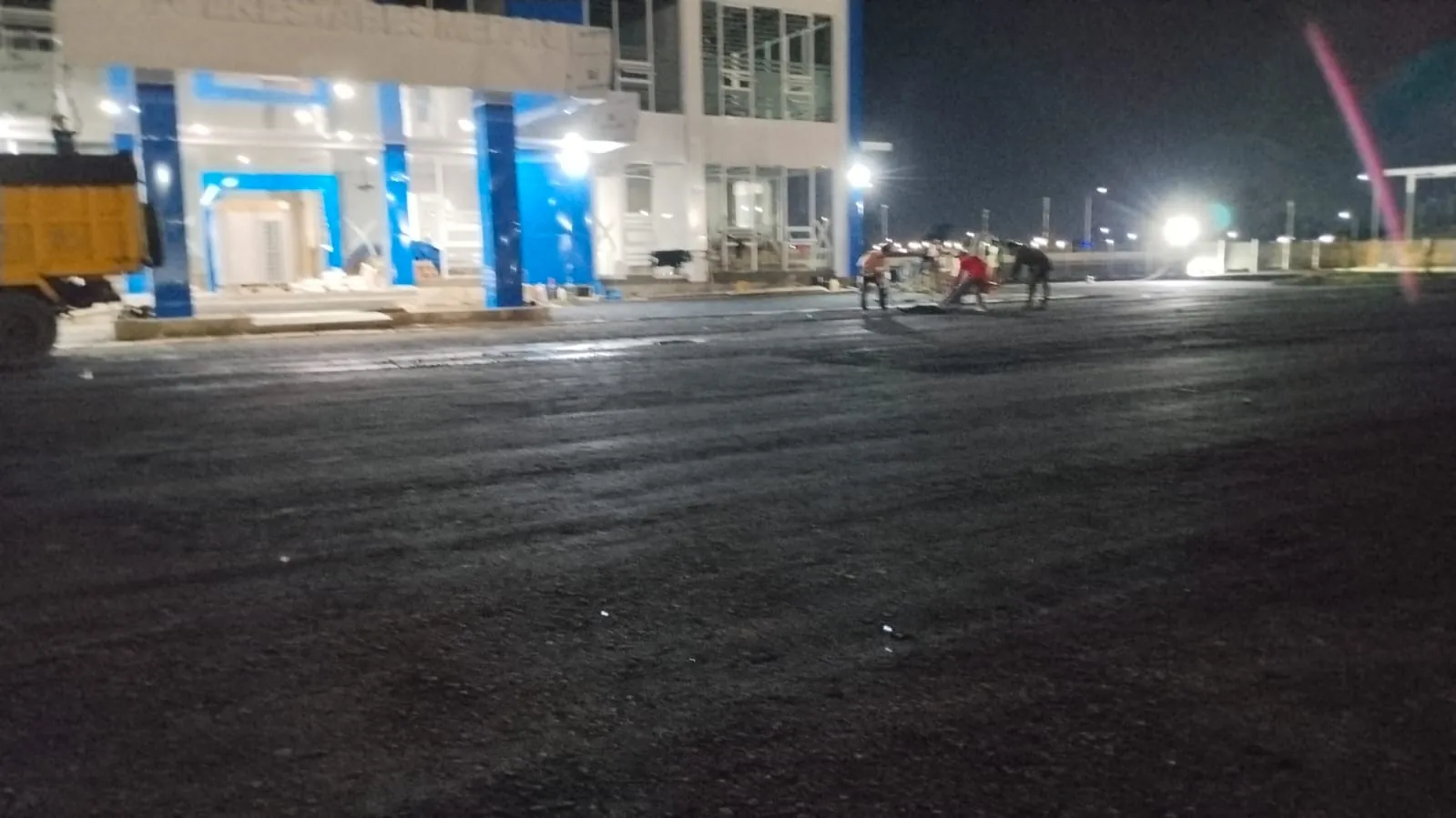 Dokumentasi pekerjaan pengaspalan proyek 43