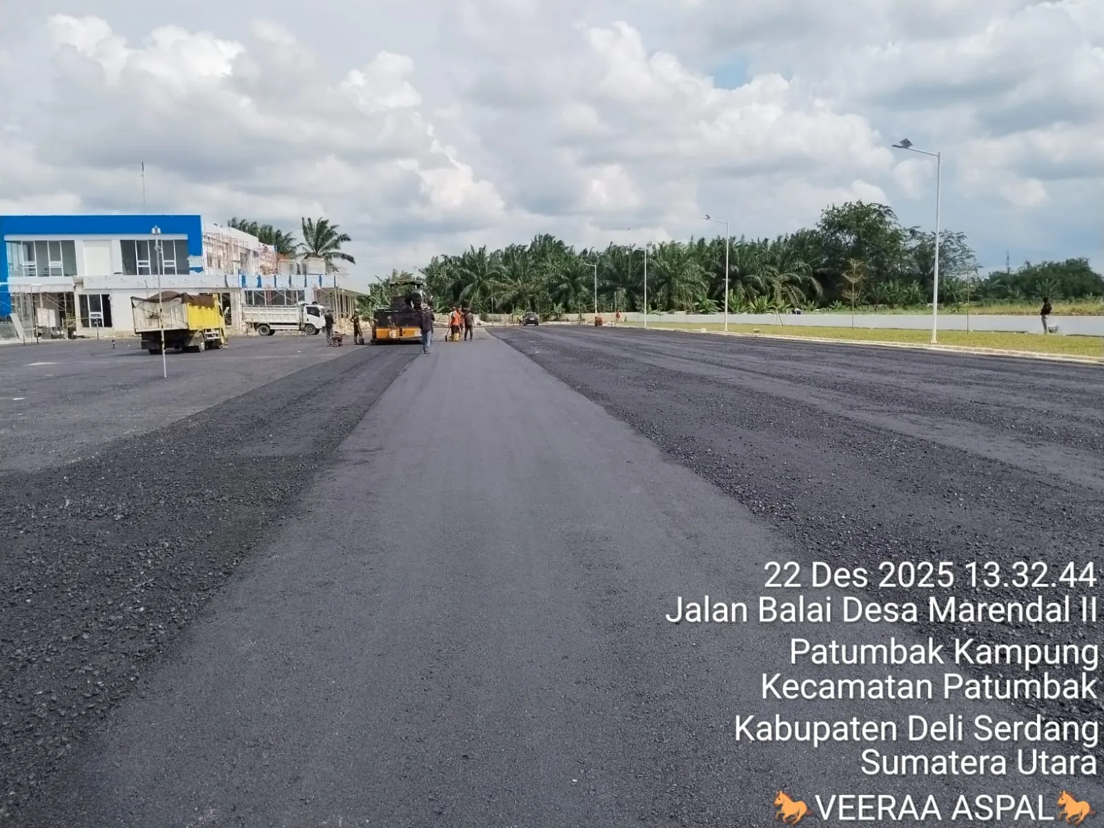 Dokumentasi pekerjaan pengaspalan proyek 48