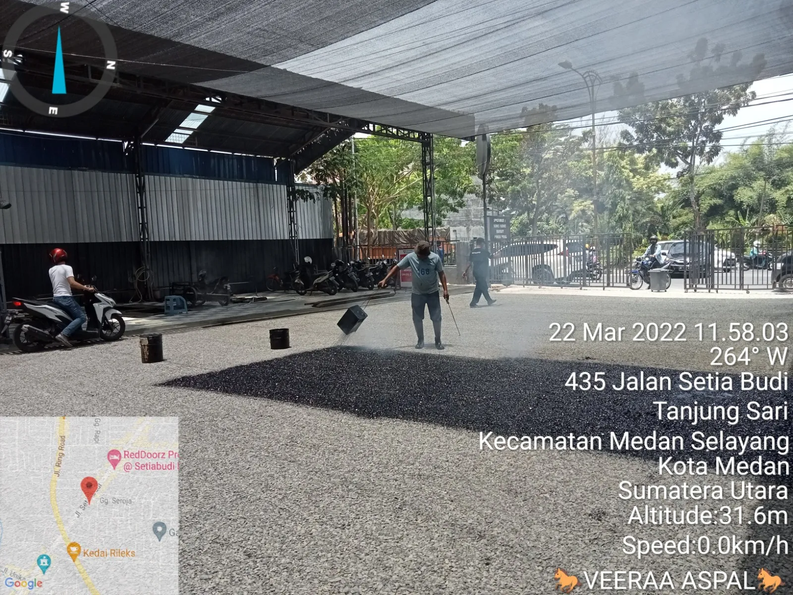 Dokumentasi pekerjaan pengaspalan proyek 60